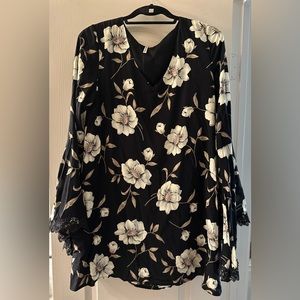 Mittoshop Floral Black Dress with Lace